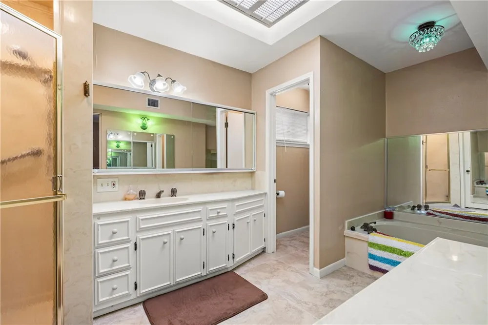 136 Lake Shore Drive #136 Corpus Christi, TX 78413