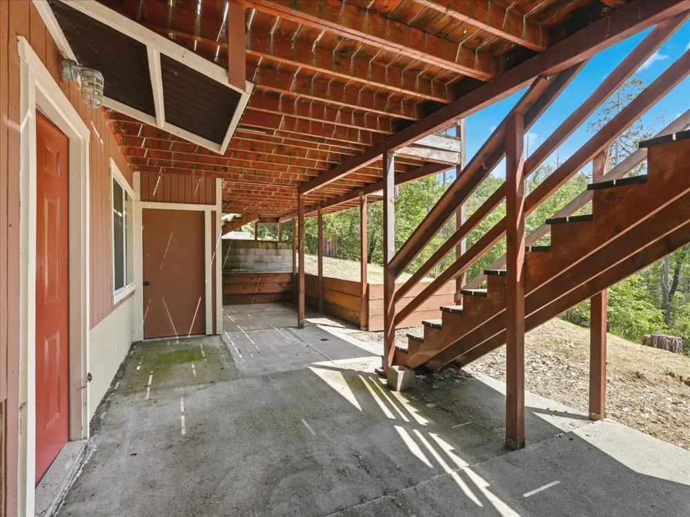 60036 Cascadel Drive S North Fork, CA 93643