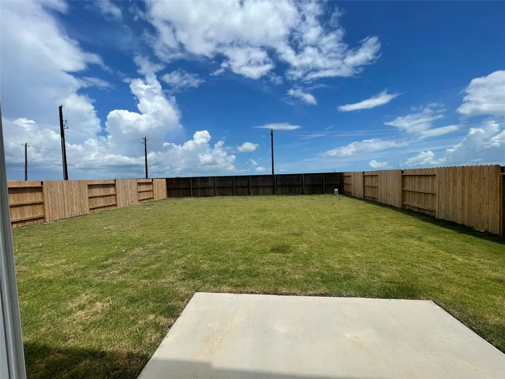 3223 Diamond View Lane Angleton, TX 77515