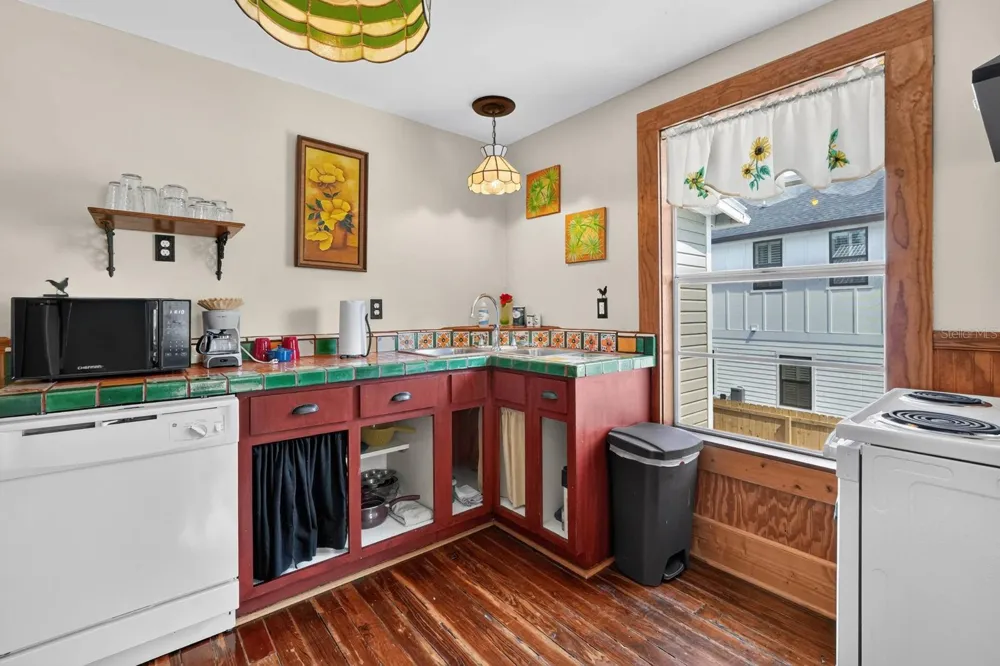 31 SANFORD STREET St Augustine, FL 32084