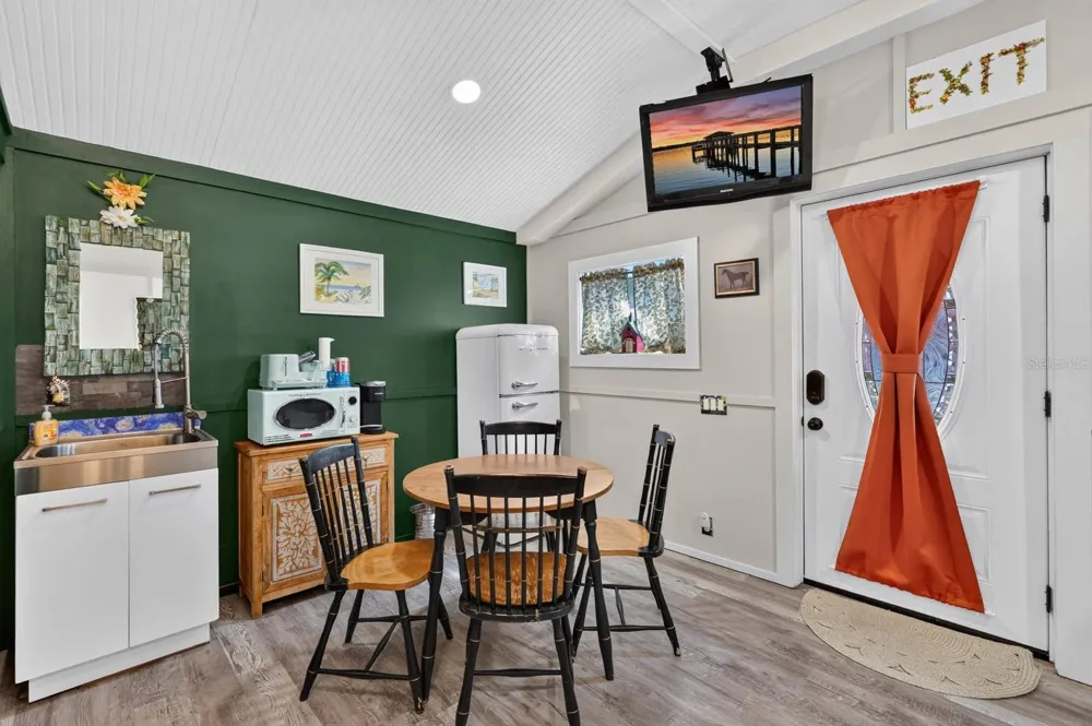 31 SANFORD STREET St Augustine, FL 32084