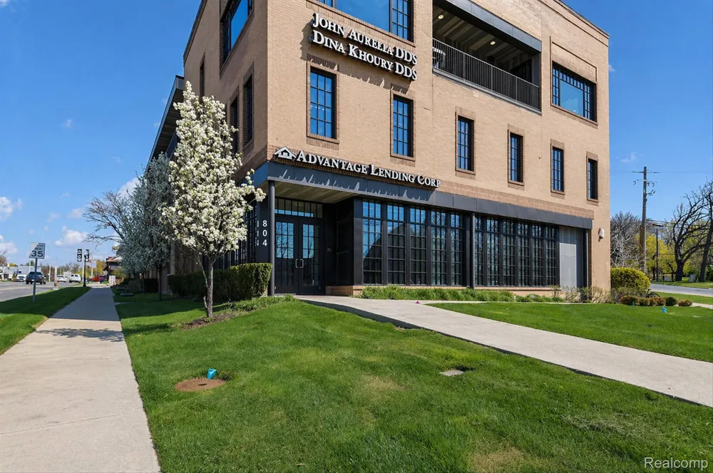 804 Main Street #3A Rochester City, MI 48307