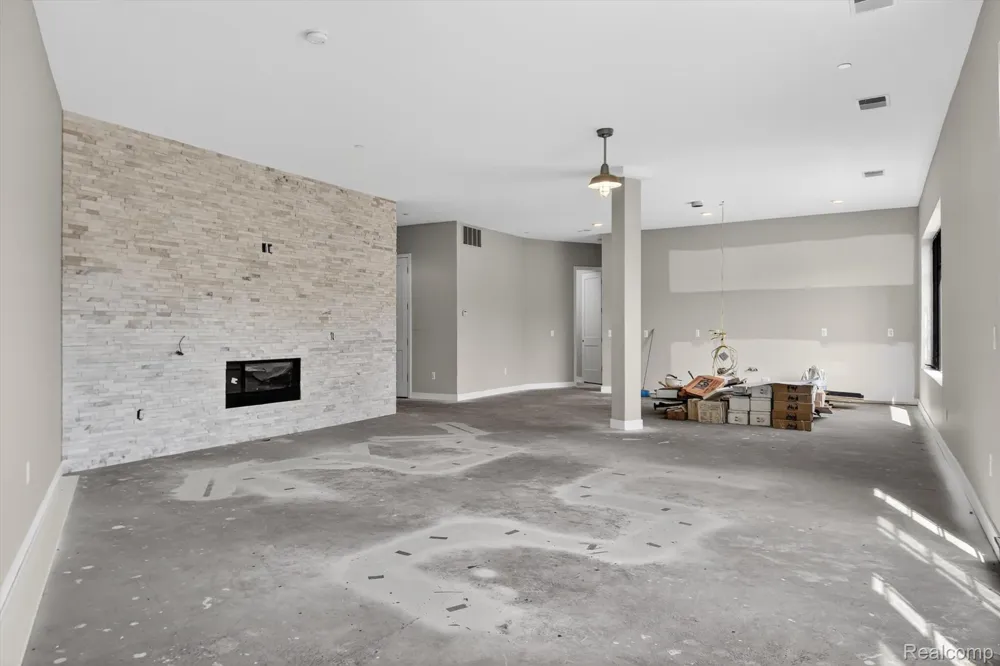 804 Main Street #3A Rochester City, MI 48307
