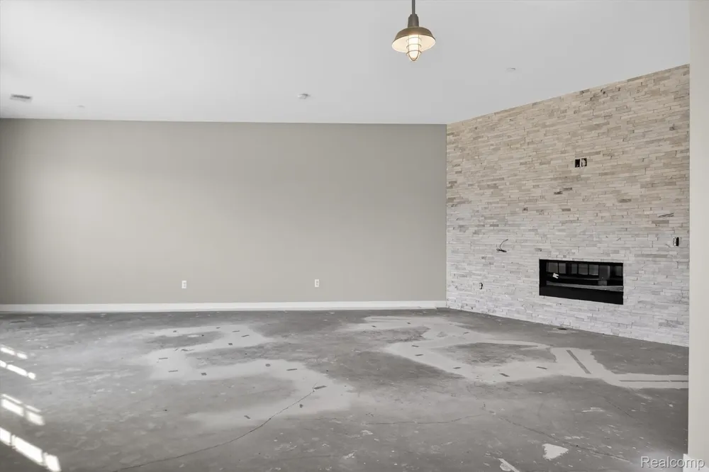 804 Main Street #3A Rochester City, MI 48307