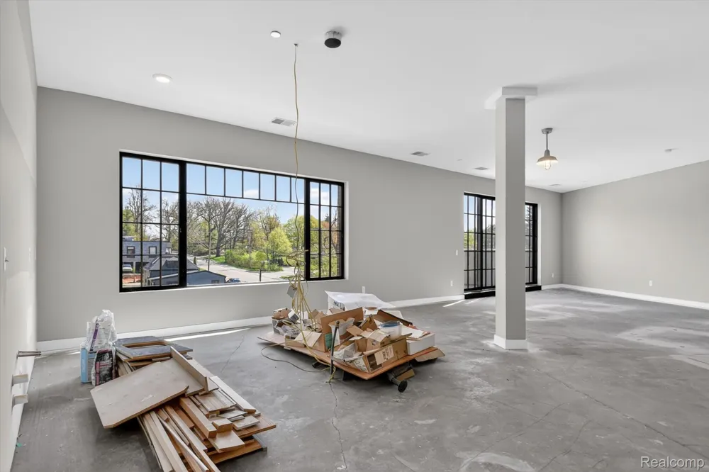 804 Main Street #3A Rochester City, MI 48307