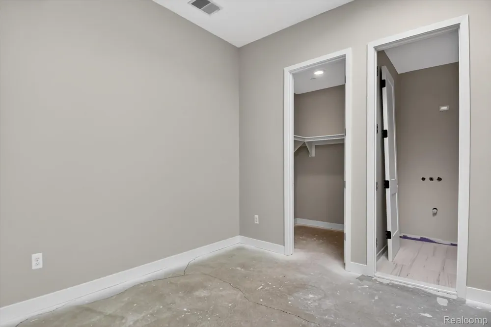 804 Main Street #3A Rochester City, MI 48307