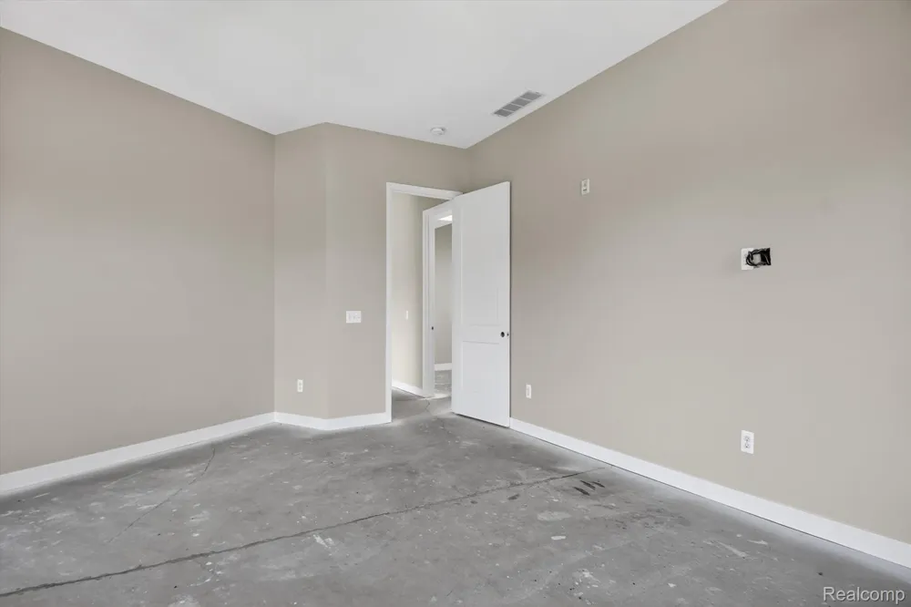 804 Main Street #3A Rochester City, MI 48307