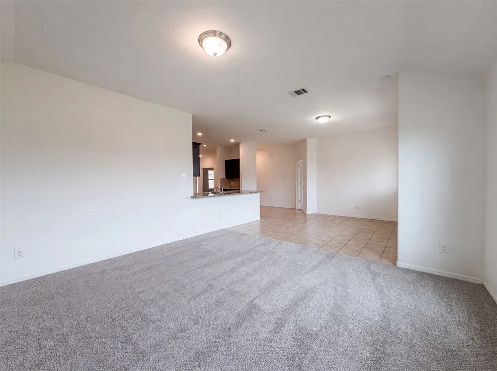 748 Wylie Street Crowley, TX 76036