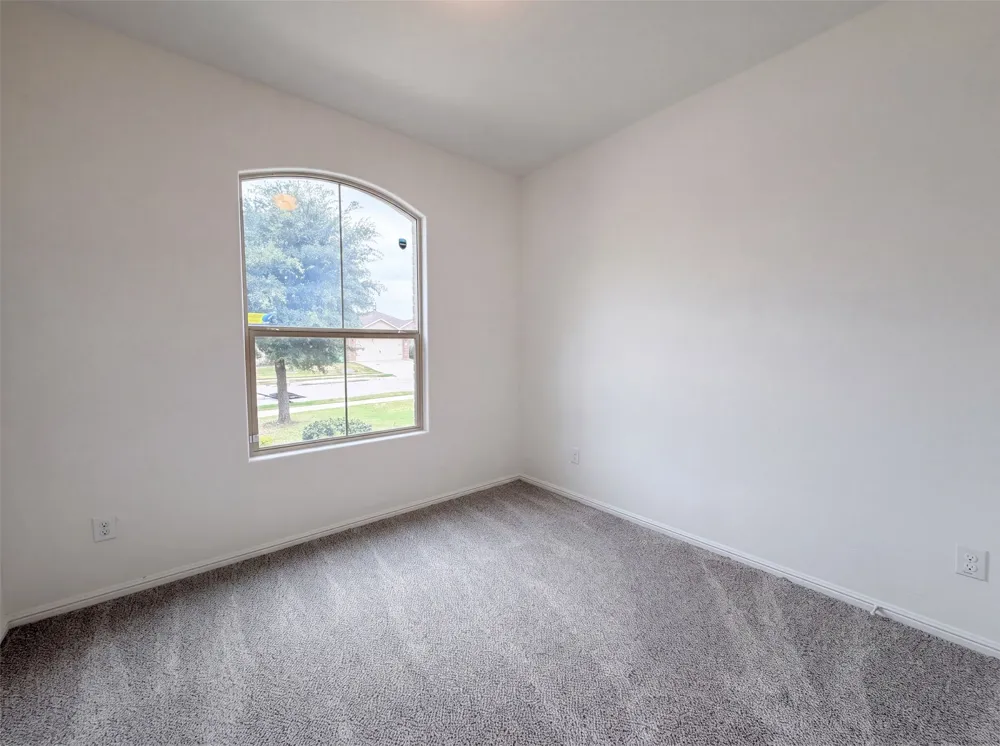 748 Wylie Street Crowley, TX 76036