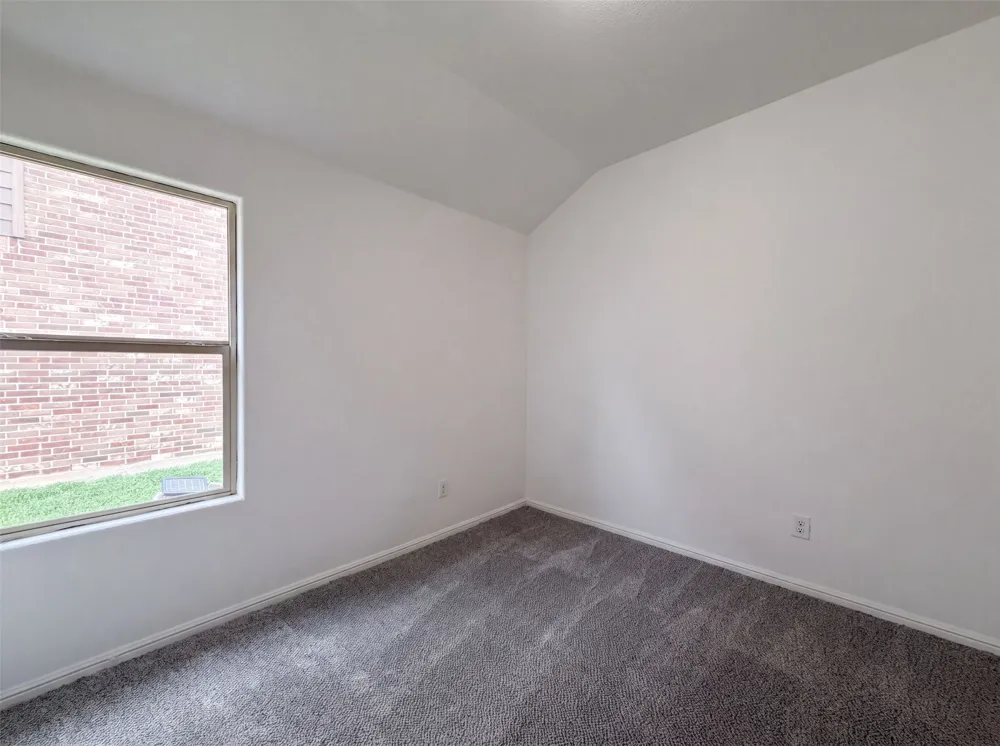 748 Wylie Street Crowley, TX 76036