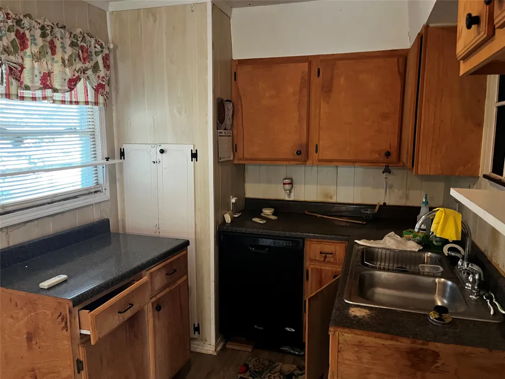 1005 Commerce Drive Greenville, TX 75401