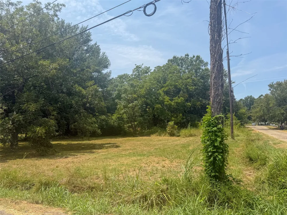 1015 PARK Paris, TX 75460