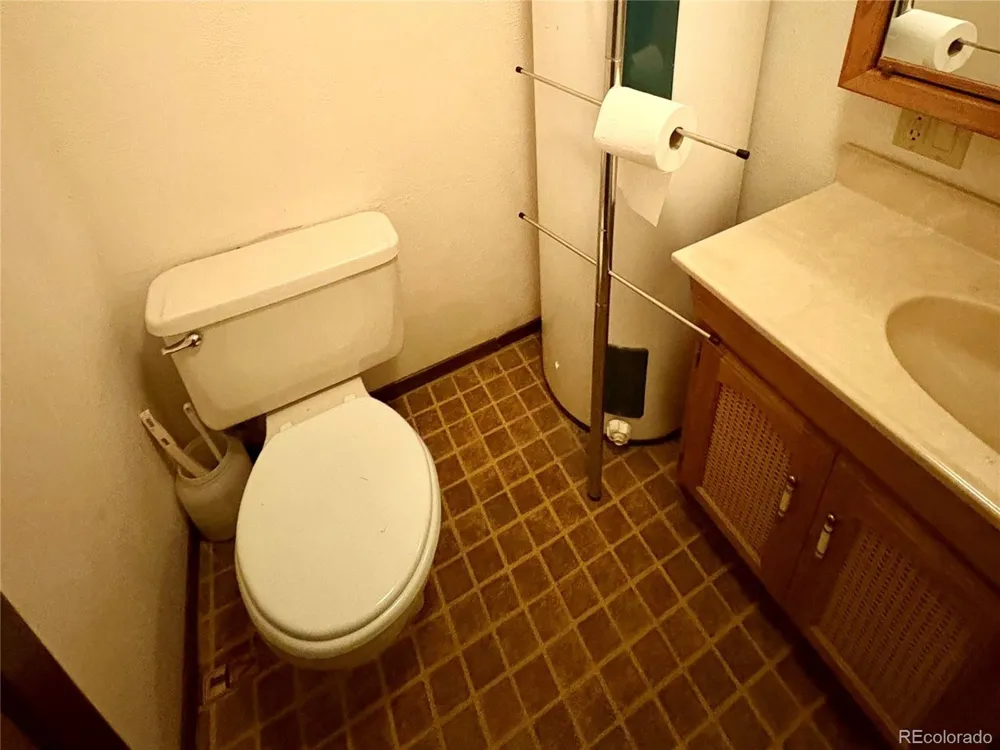 19750 US HWY. 285 Nathrop, CO 81236
