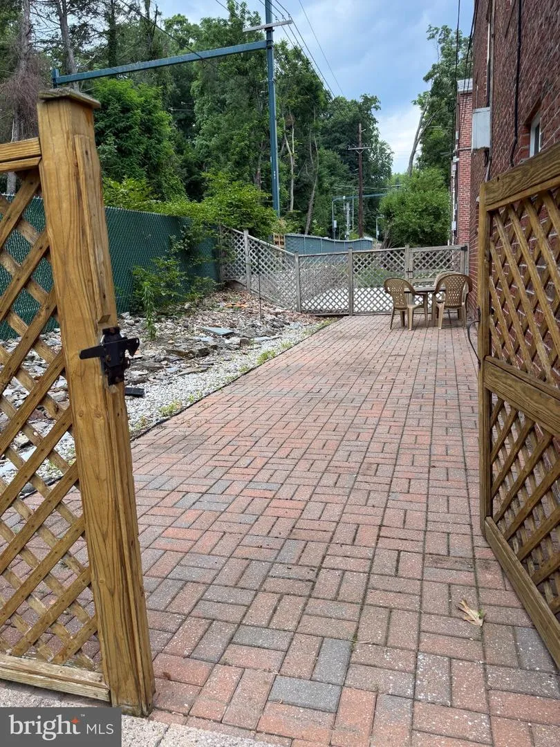 512 STIDMAN DRIVE #D-3 Springfield, PA 19064