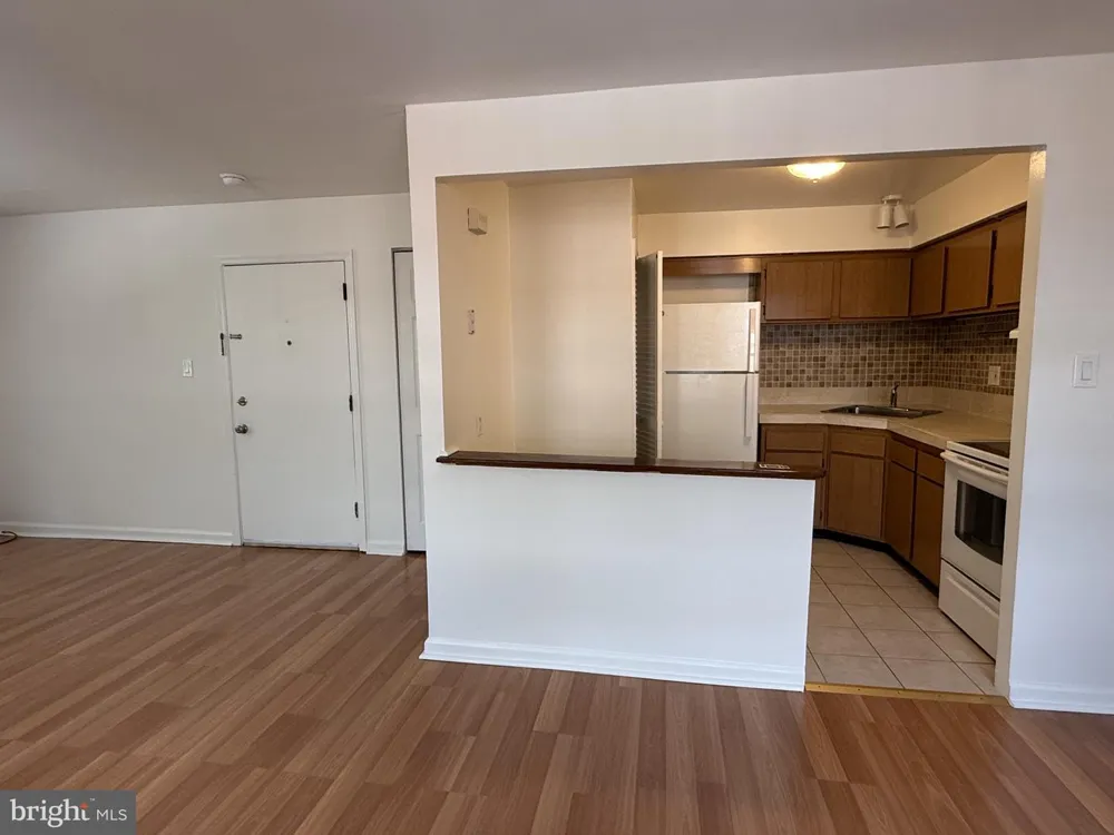 512 STIDMAN DRIVE #D-3 Springfield, PA 19064