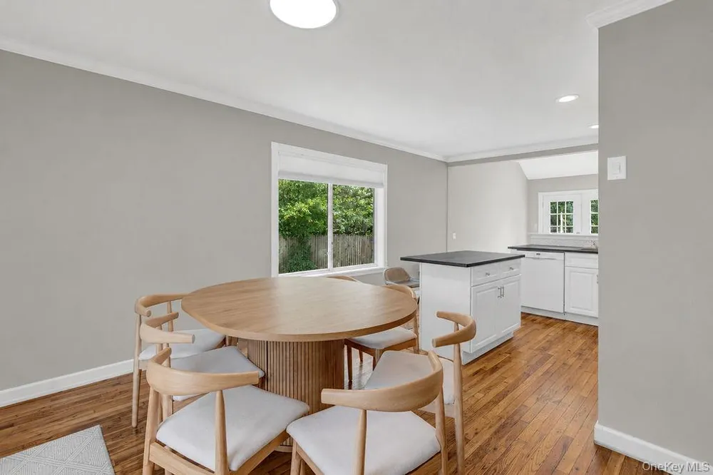 155 Little Fresh Pond Road Southampton, NY 11968