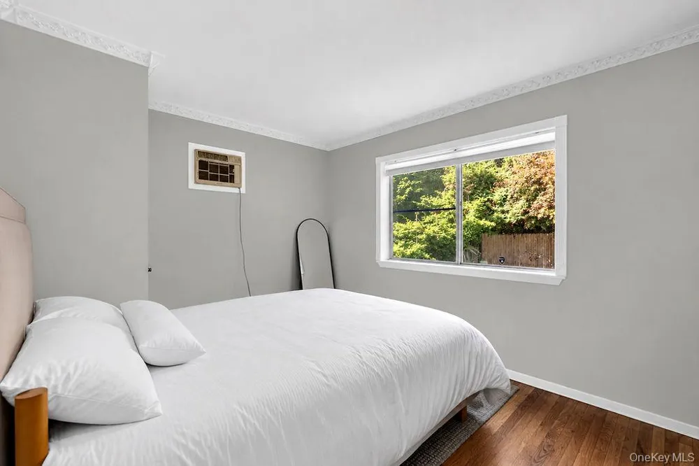 155 Little Fresh Pond Road Southampton, NY 11968