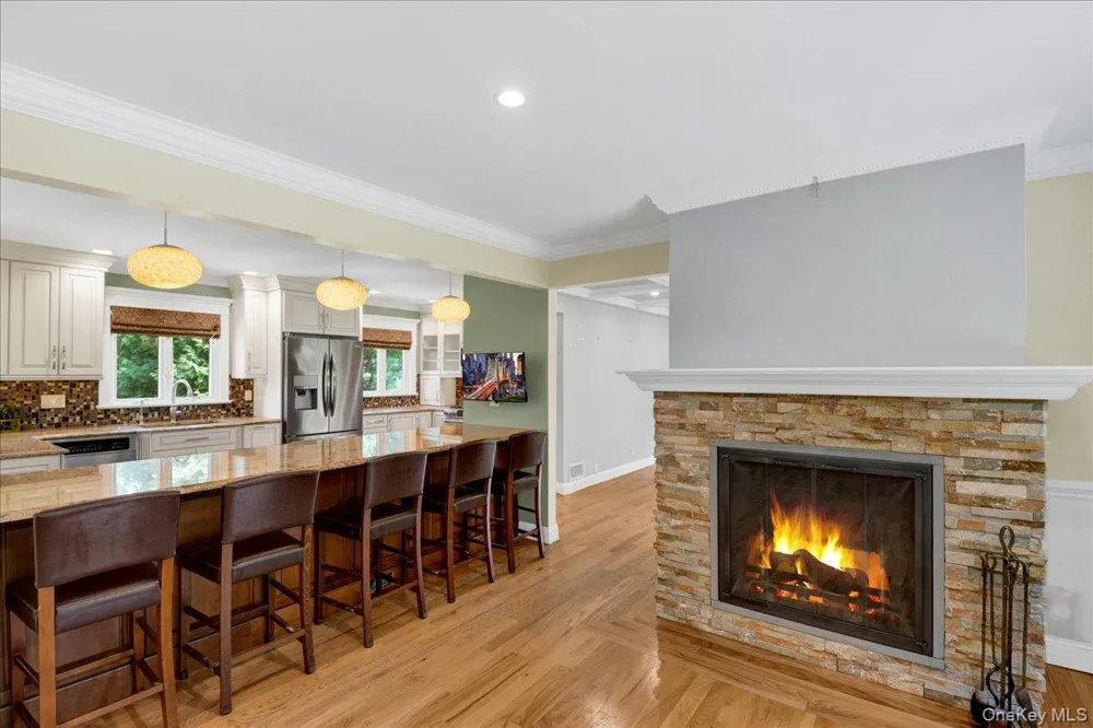 236 Westlake Drive Valhalla, NY 10595