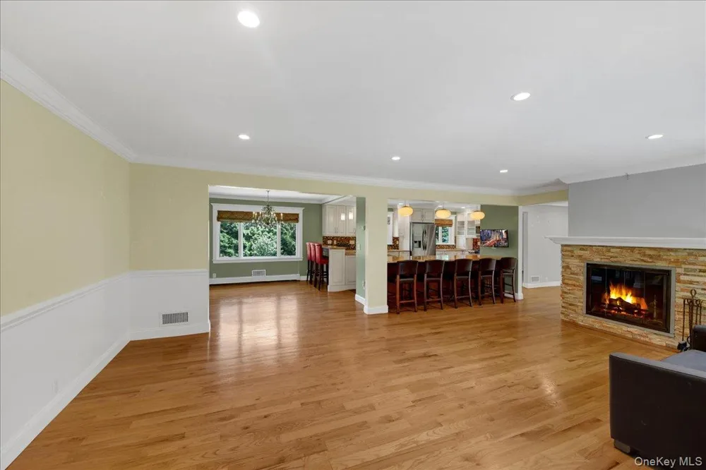 236 Westlake Drive Valhalla, NY 10595