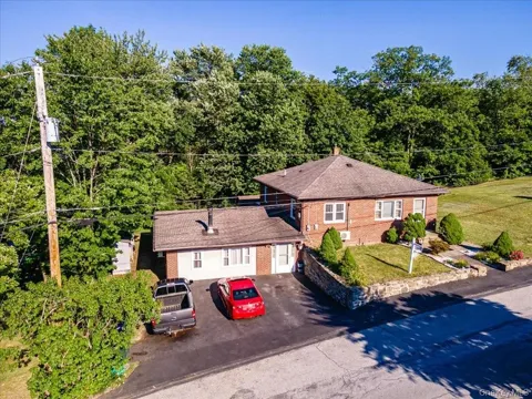 40 Summit Avenue #2