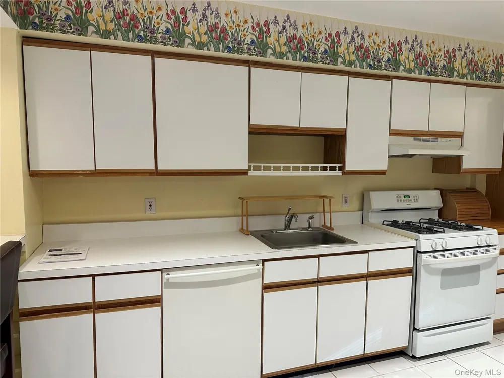 63 Franklin Avenue #2 Glen Cove, NY 11542