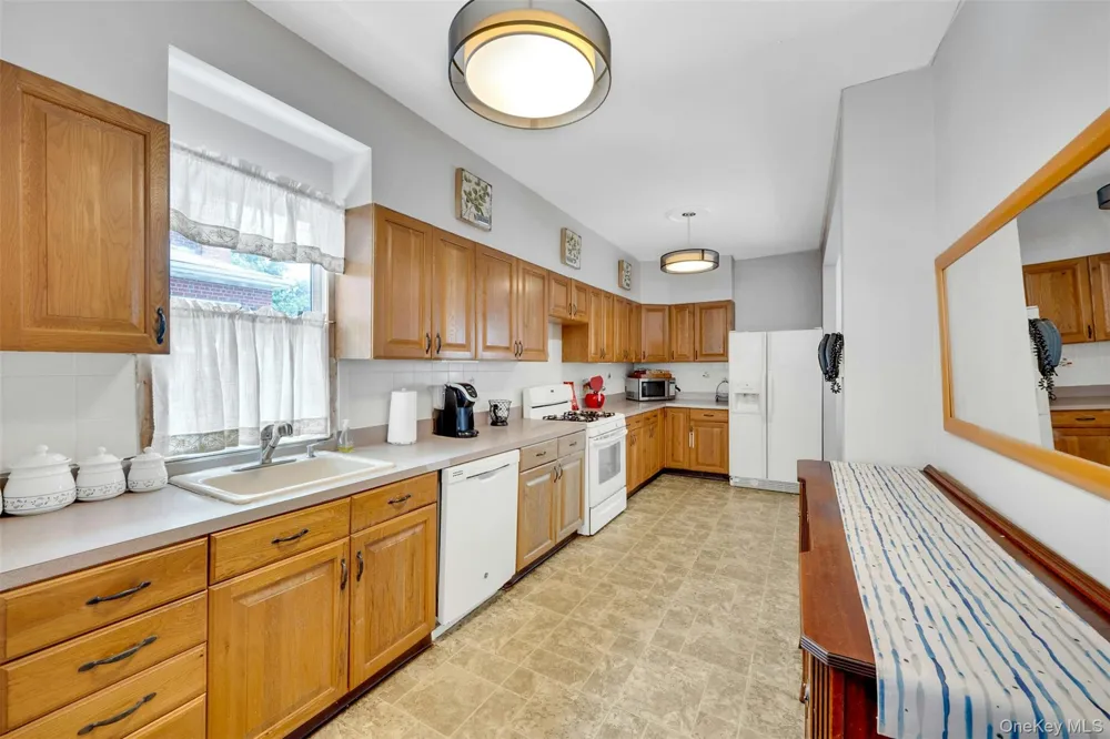 1650 Research Avenue Bronx, NY 10465
