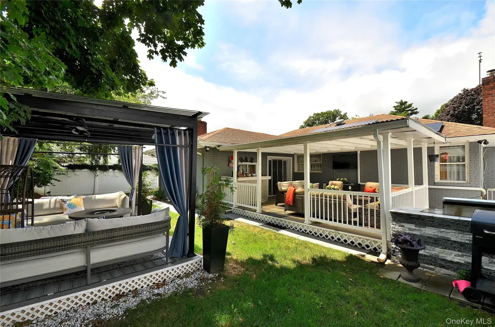 831 Shell Street Baldwin, NY 11510