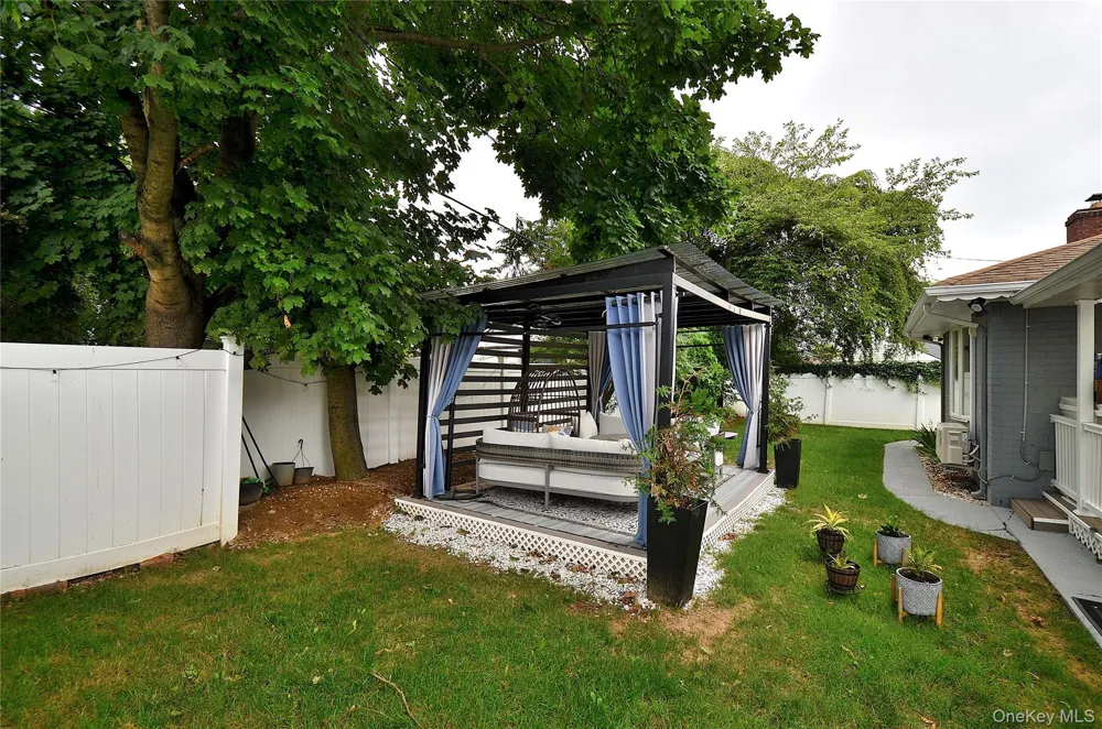 831 Shell Street Baldwin, NY 11510