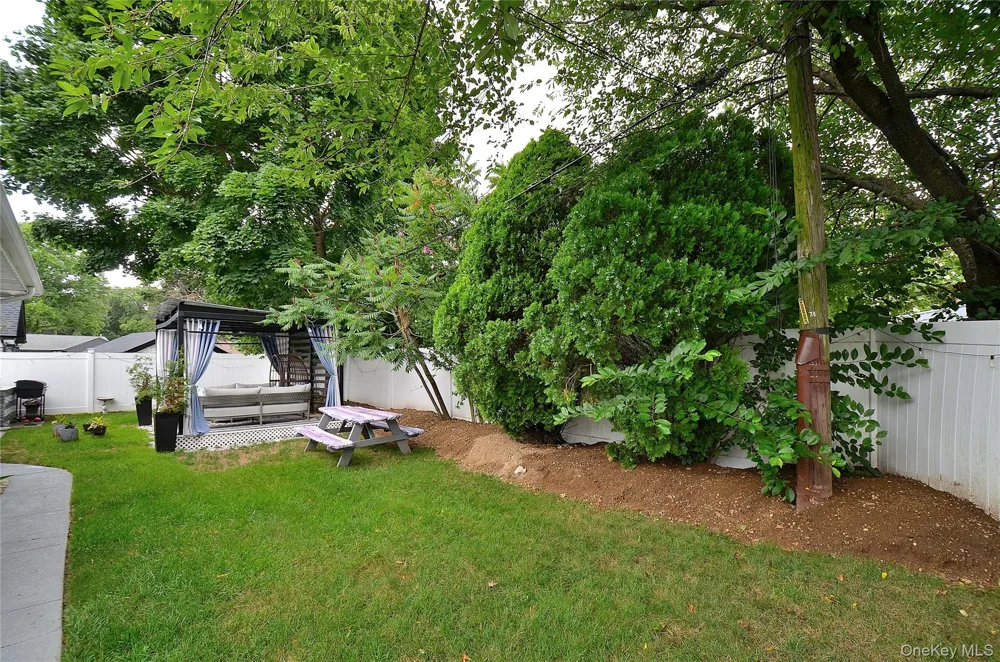 831 Shell Street Baldwin, NY 11510