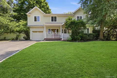 9 Mount Sinai Avenue S