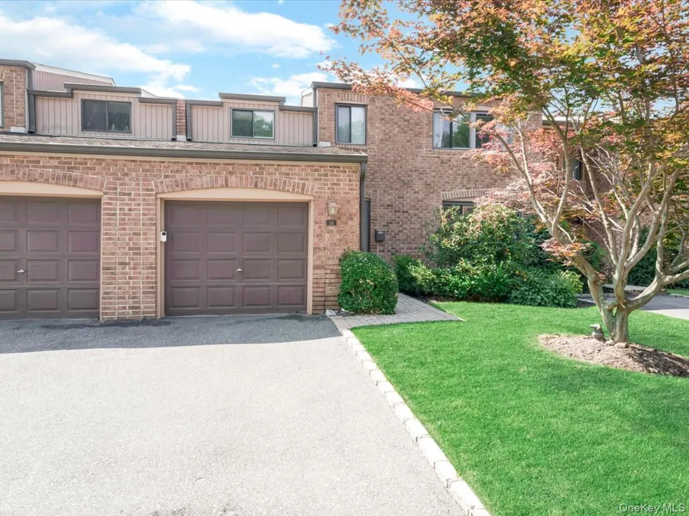 34 Windsor Gate Drive New Hyde Park, NY 11040