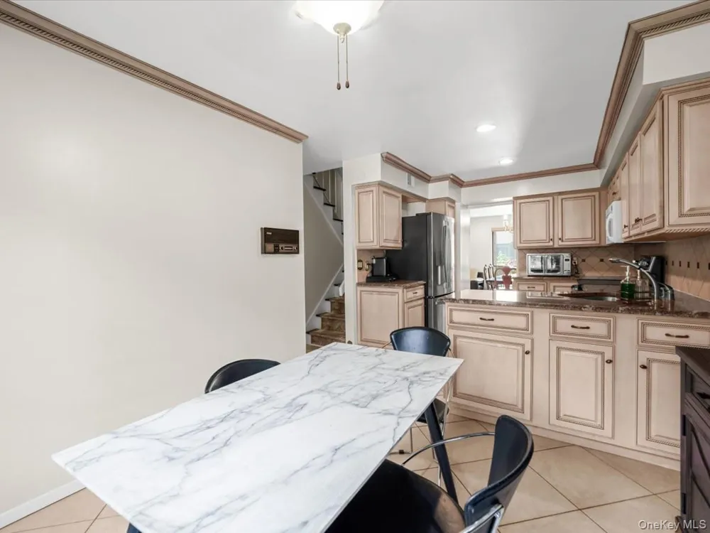 34 Windsor Gate Drive New Hyde Park, NY 11040
