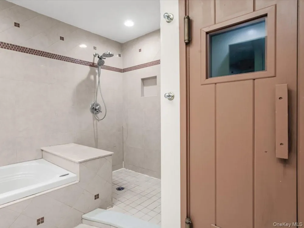 34 Windsor Gate Drive New Hyde Park, NY 11040