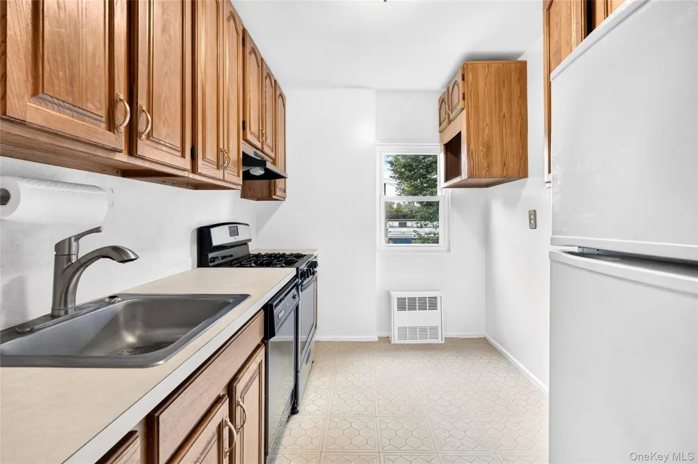 95 Wiltshire Road #C 16 Scarsdale, NY 10583