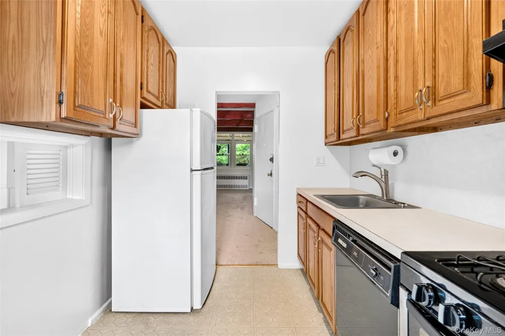 95 Wiltshire Road #C 16 Scarsdale, NY 10583
