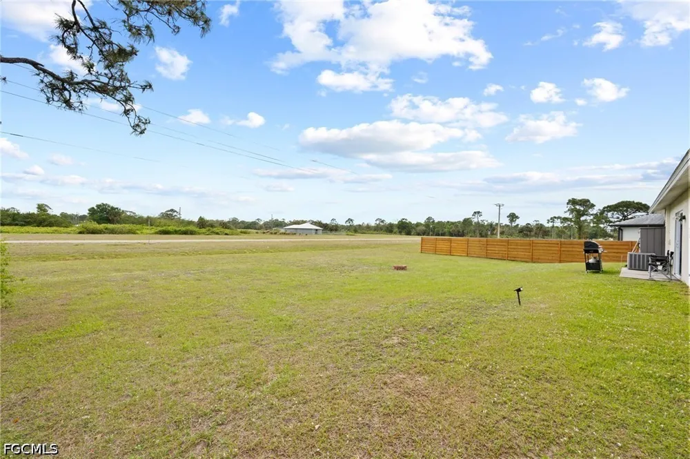 Dania Circle Labelle, FL 33935
