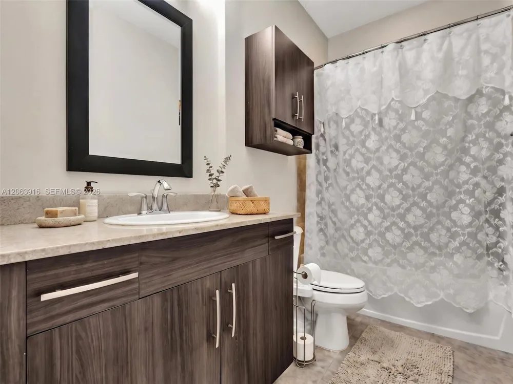 20973 NW 1st Dr Pembroke Pines, FL 33029
