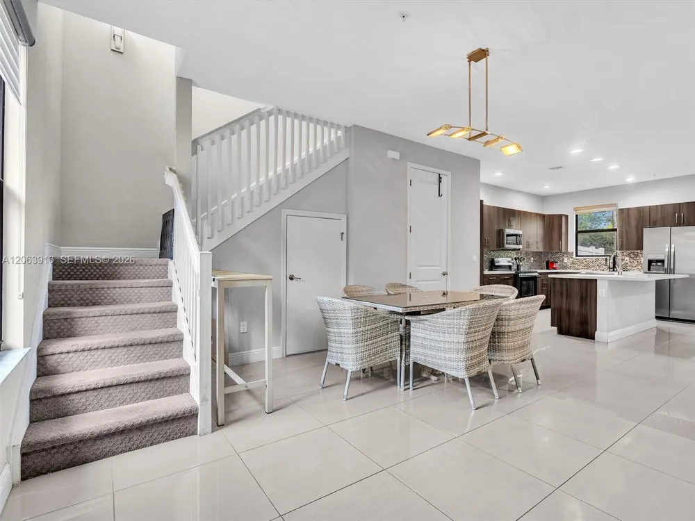 20973 NW 1st Dr Pembroke Pines, FL 33029
