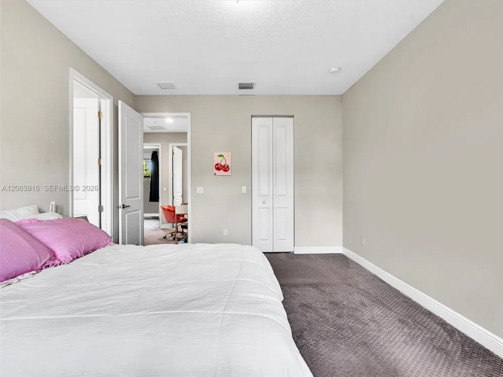 20973 NW 1st Dr Pembroke Pines, FL 33029