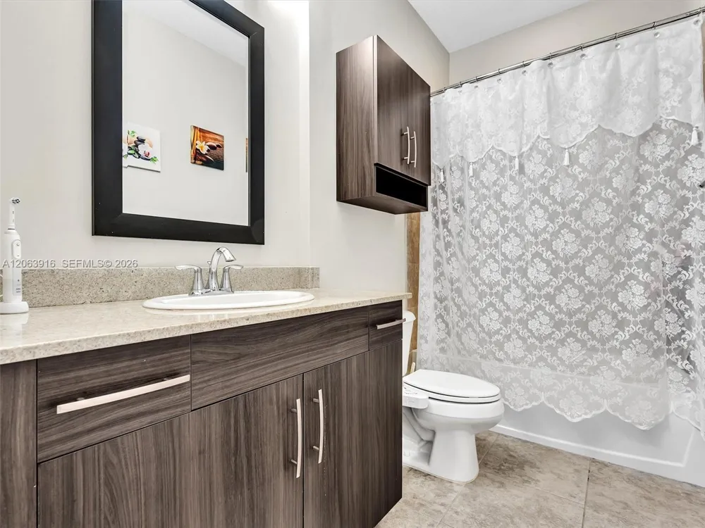 20973 NW 1st Dr Pembroke Pines, FL 33029