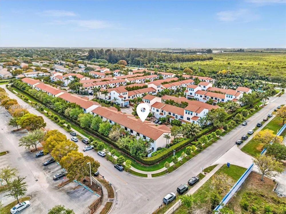 20973 NW 1st Dr Pembroke Pines, FL 33029