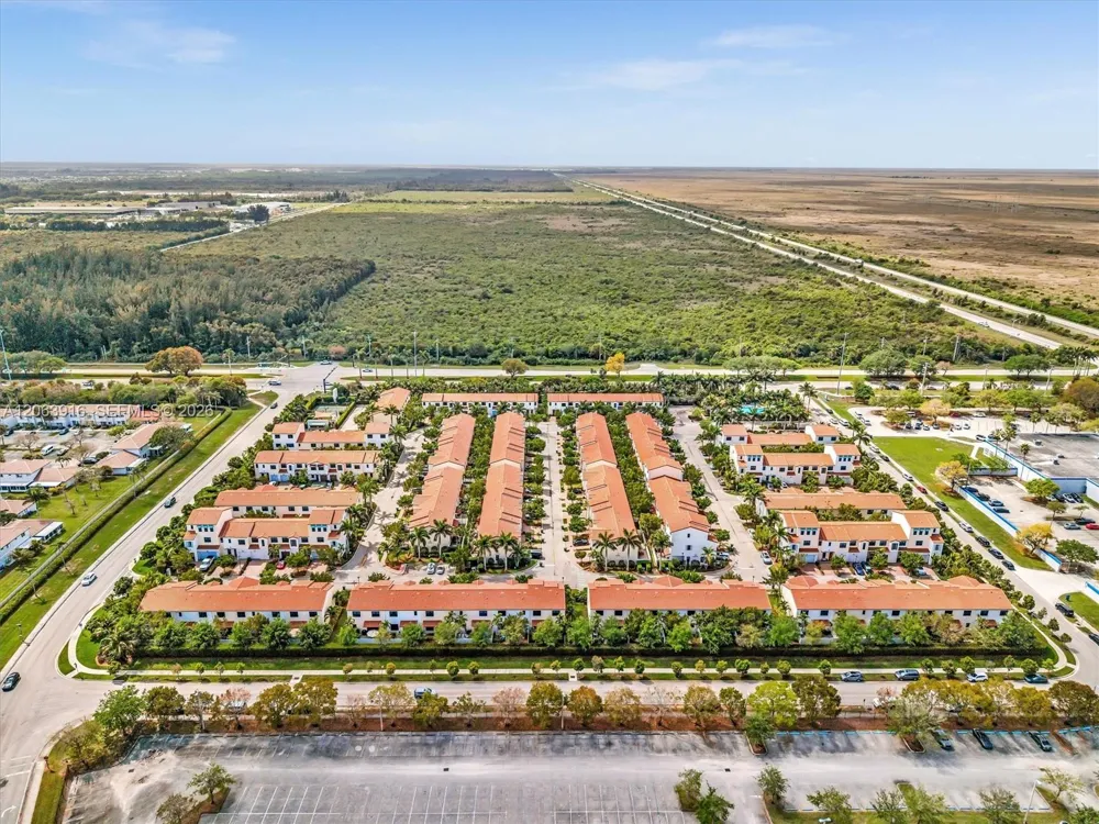 20973 NW 1st Dr Pembroke Pines, FL 33029