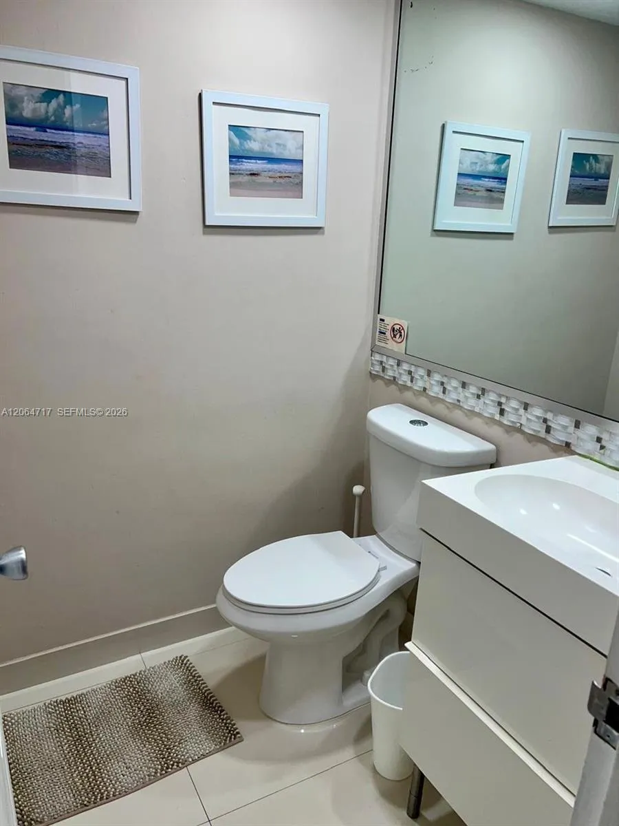 3801 S Ocean Dr #3X Hollywood, FL 33019