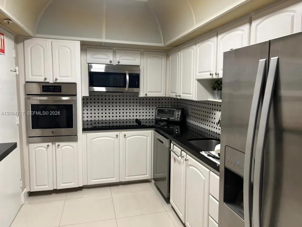 3801 S Ocean Dr #3X Hollywood, FL 33019