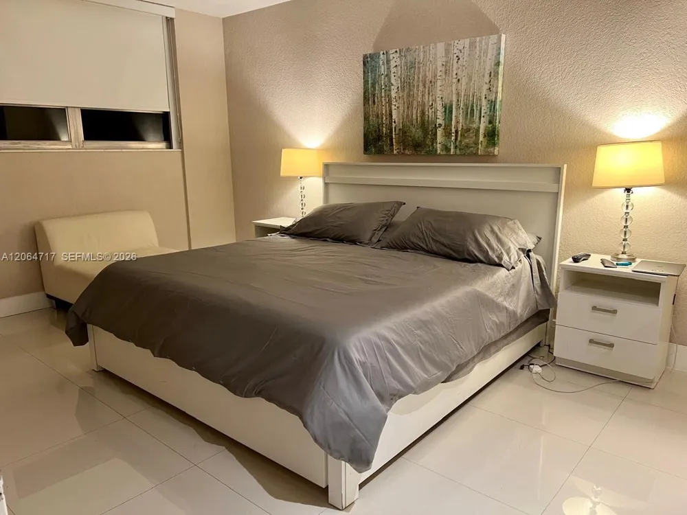 3801 S Ocean Dr #3X Hollywood, FL 33019