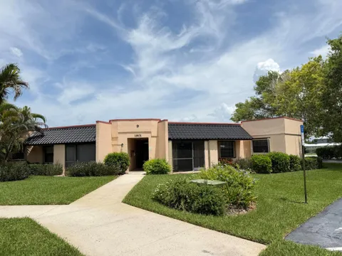 1901 NE COLLINS CIRCLE #9-10