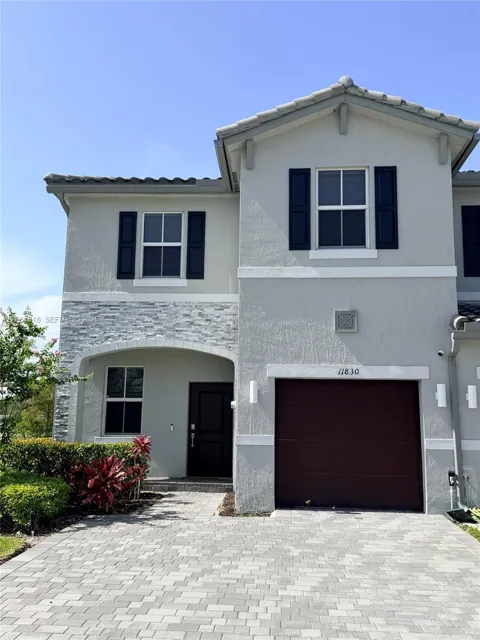 11830 NW 46th St