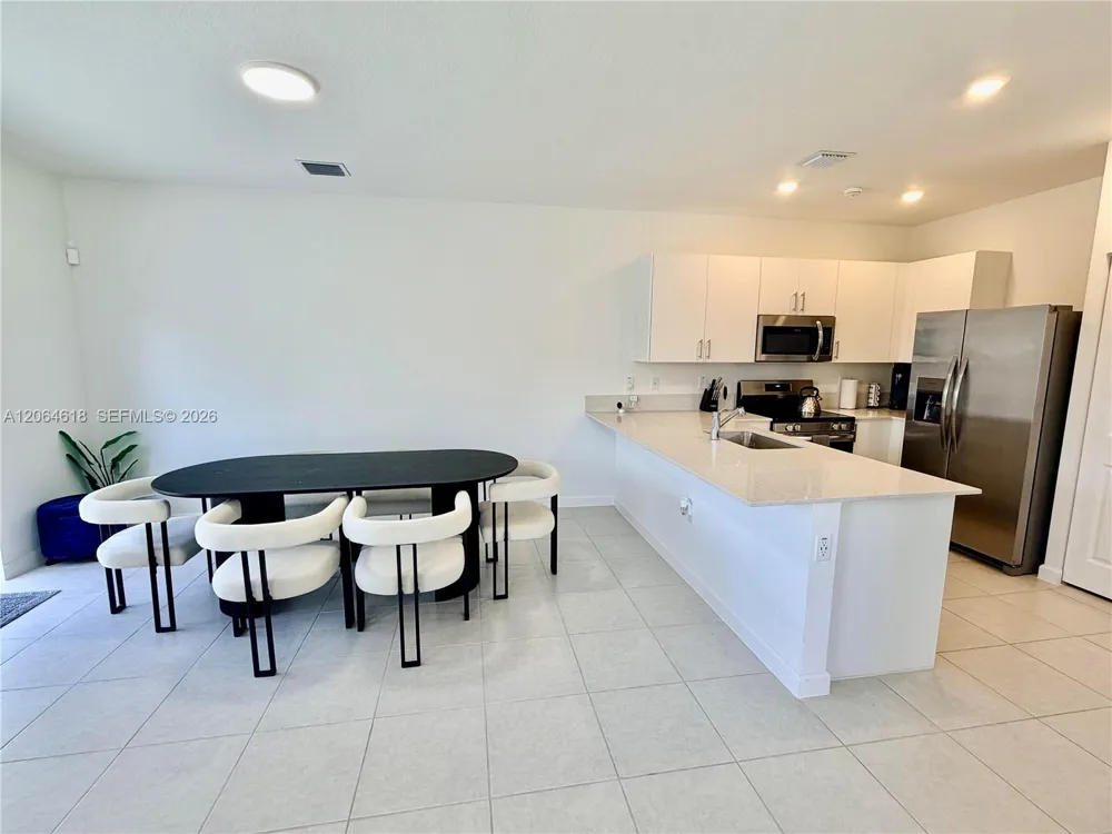 11830 NW 46th St Coral Springs, FL 33076