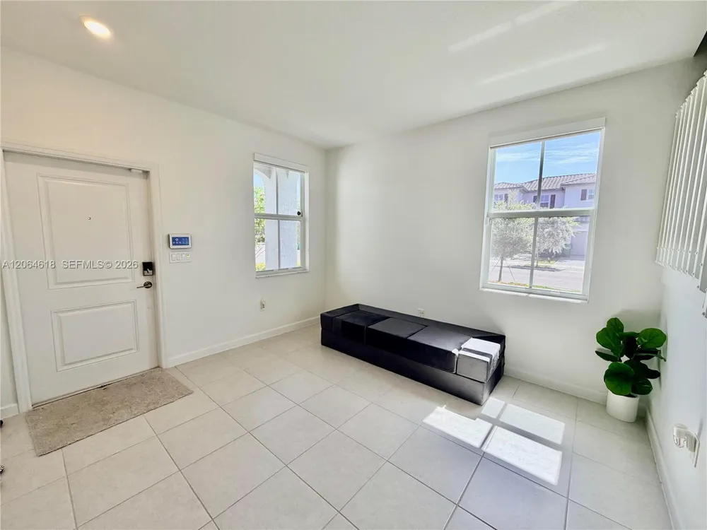 11830 NW 46th St Coral Springs, FL 33076