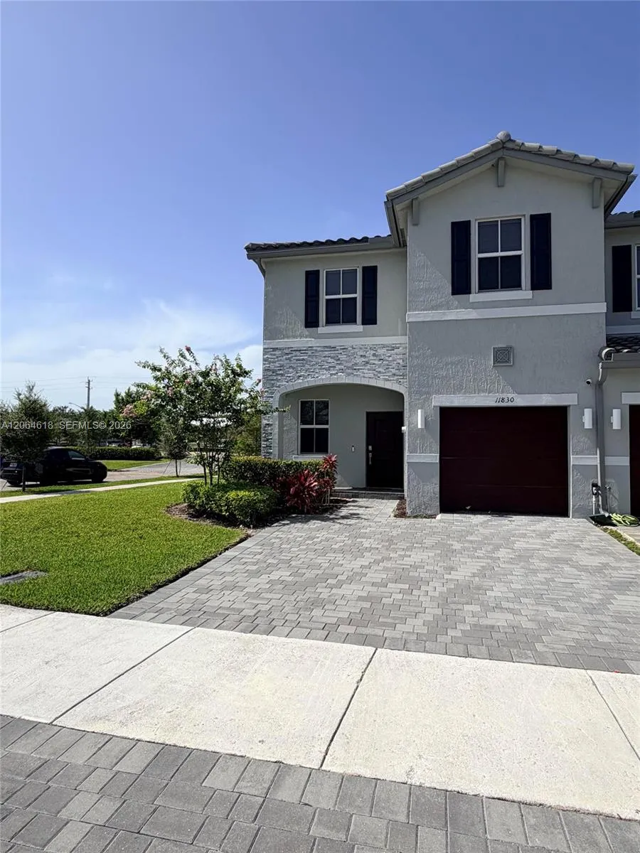 11830 NW 46th St Coral Springs, FL 33076